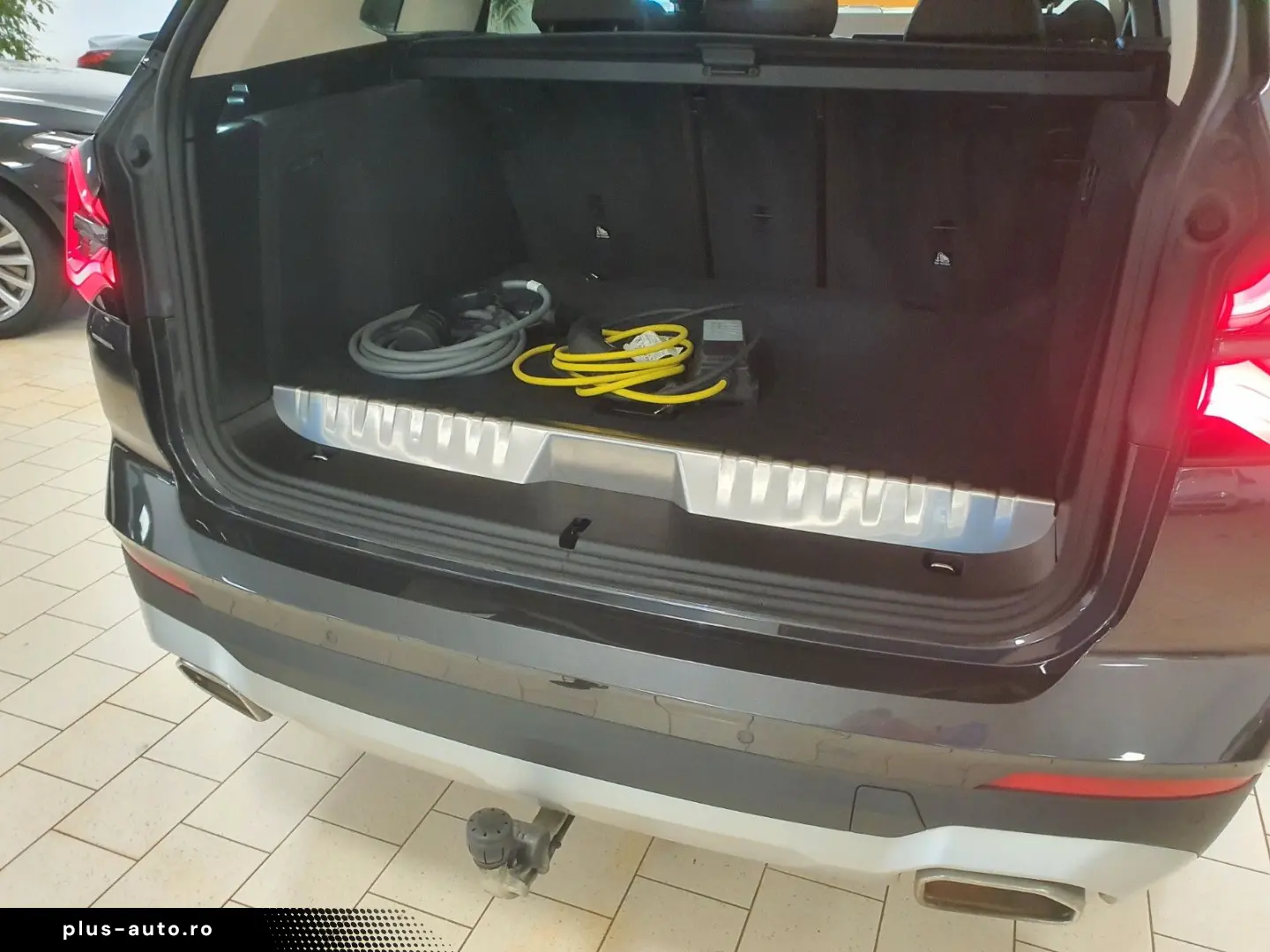BMW X3 xDrive30e SpSiLede HUD KeyL Park&DrivAs AHK