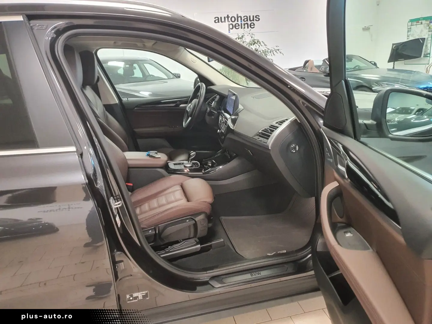 BMW X3 xDrive30e SpSiLede HUD KeyL Park&DrivAs AHK