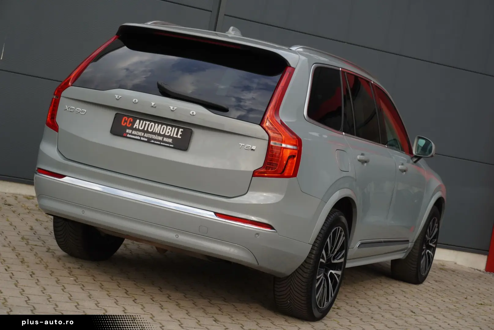 VOLVO XC90 Recharge Plug-In Hybrid AWD AHK 20Zoll LED