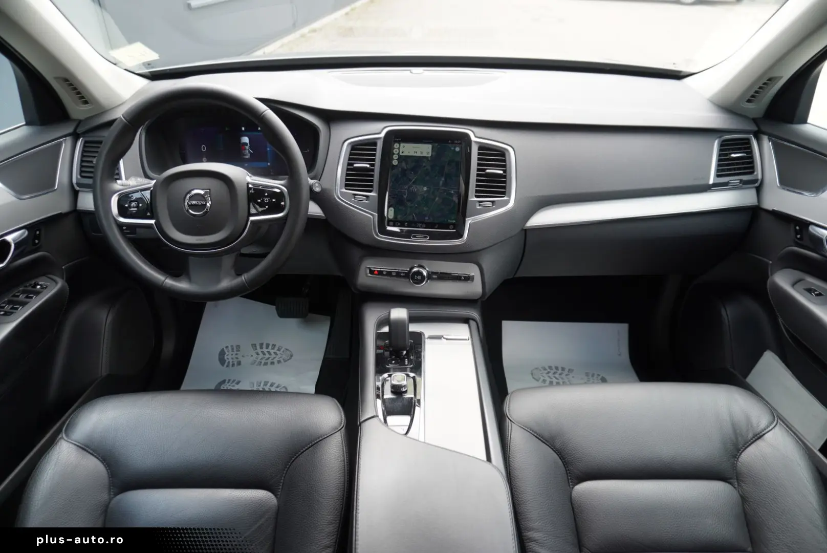VOLVO XC90 Recharge Plug-In Hybrid AWD AHK 20Zoll LED