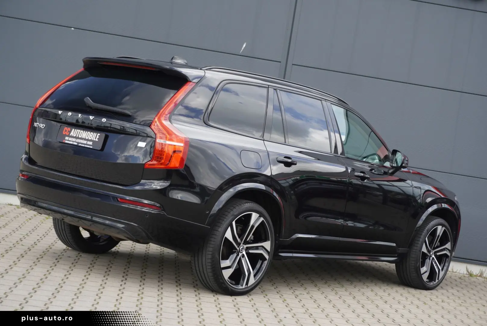 VOLVO XC90 Ultimate Dark PlugIn Hybrid AWD Voll UPE108