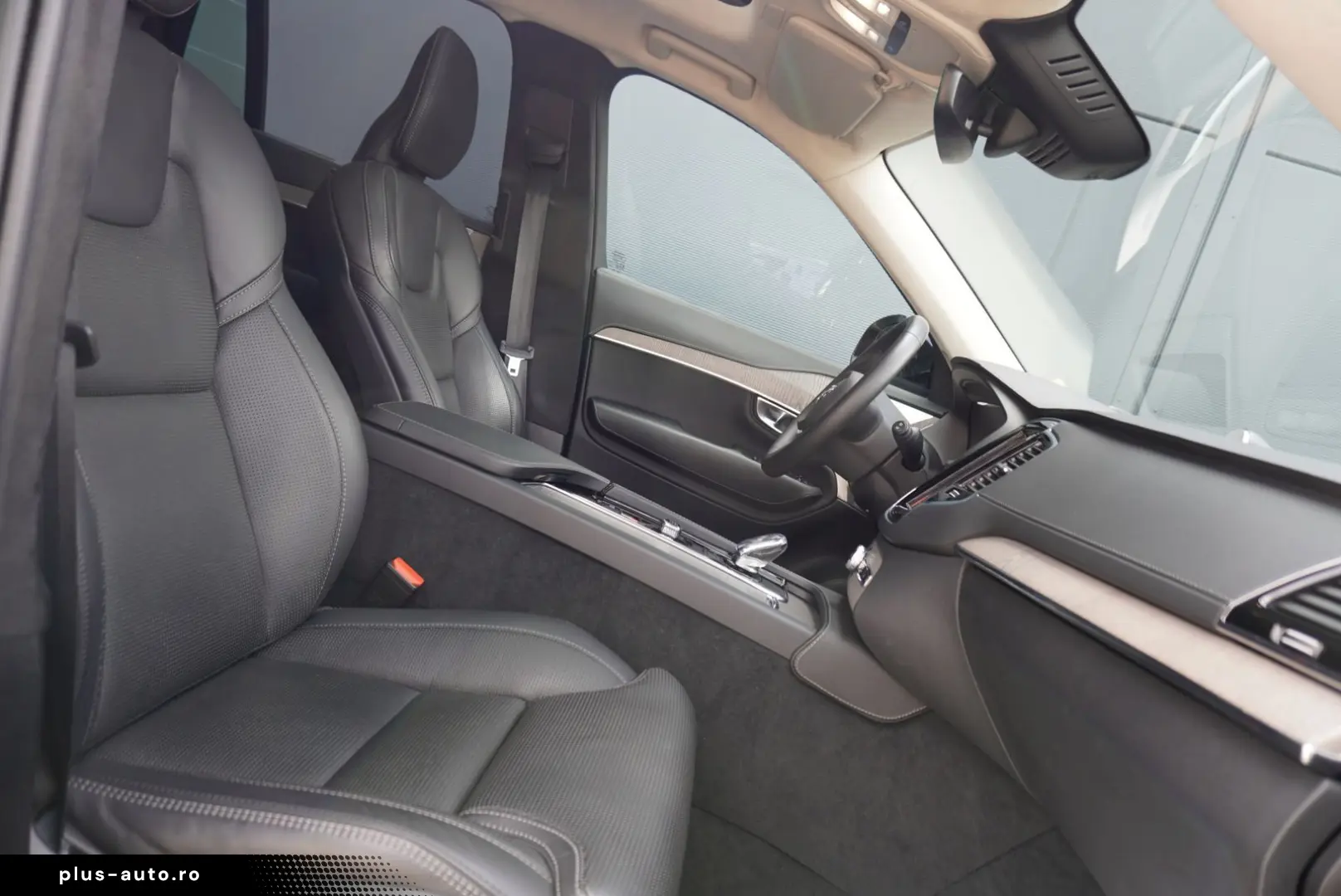 VOLVO XC90 Ultimate Dark PlugIn Hybrid AWD Voll UPE108