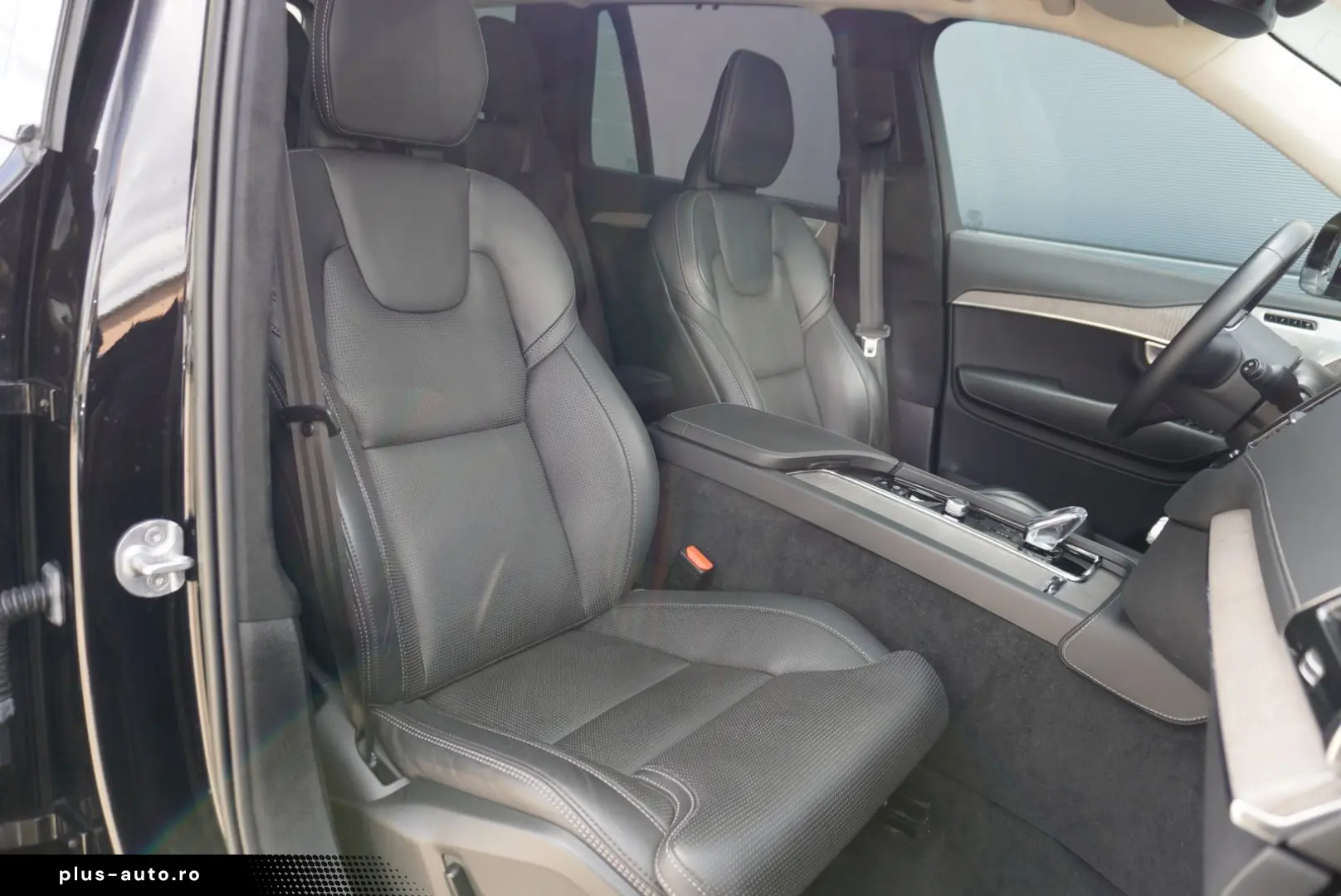 VOLVO XC90 Ultimate Dark PlugIn Hybrid AWD Voll UPE108