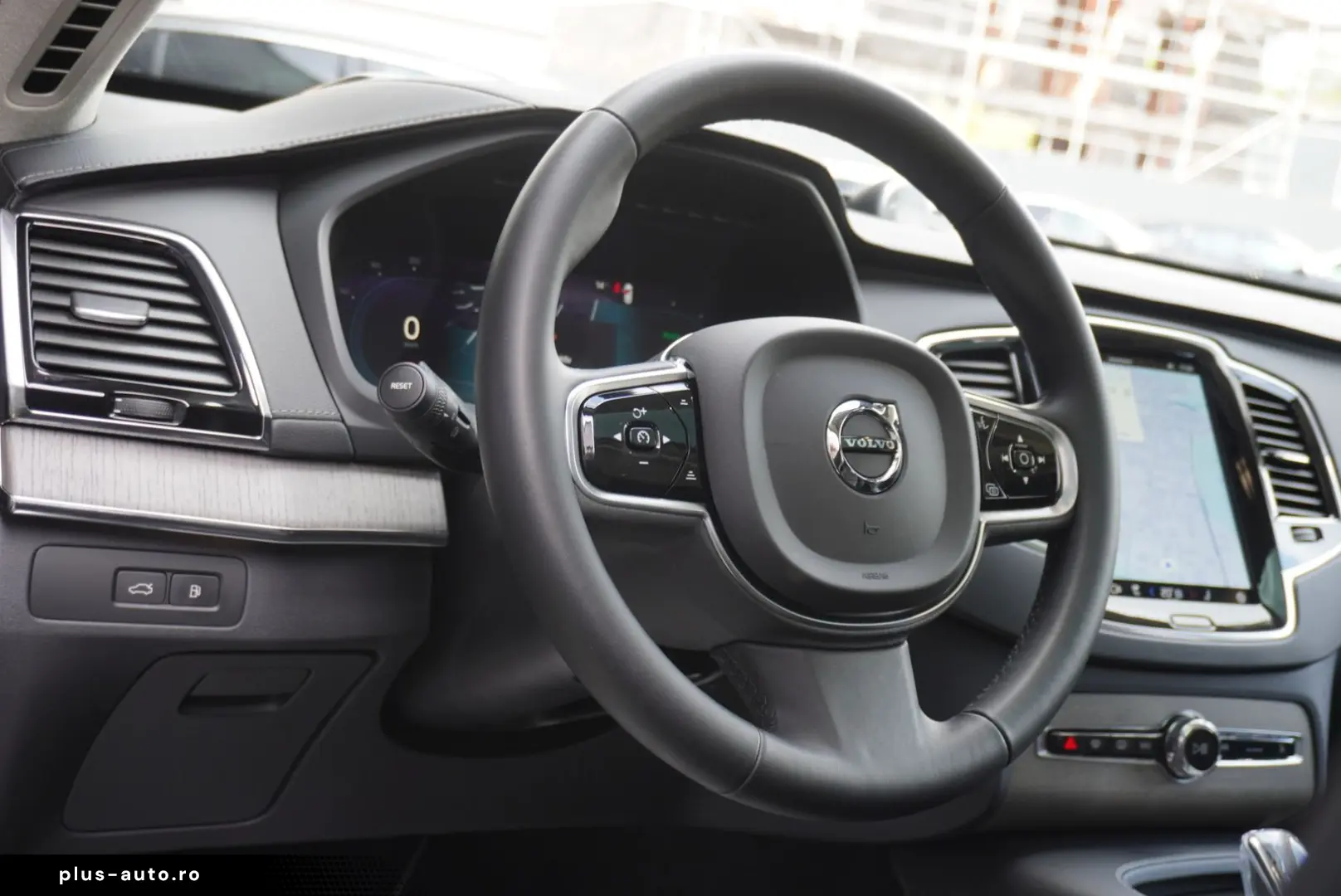 VOLVO XC90 Ultimate Dark PlugIn Hybrid AWD Voll UPE108