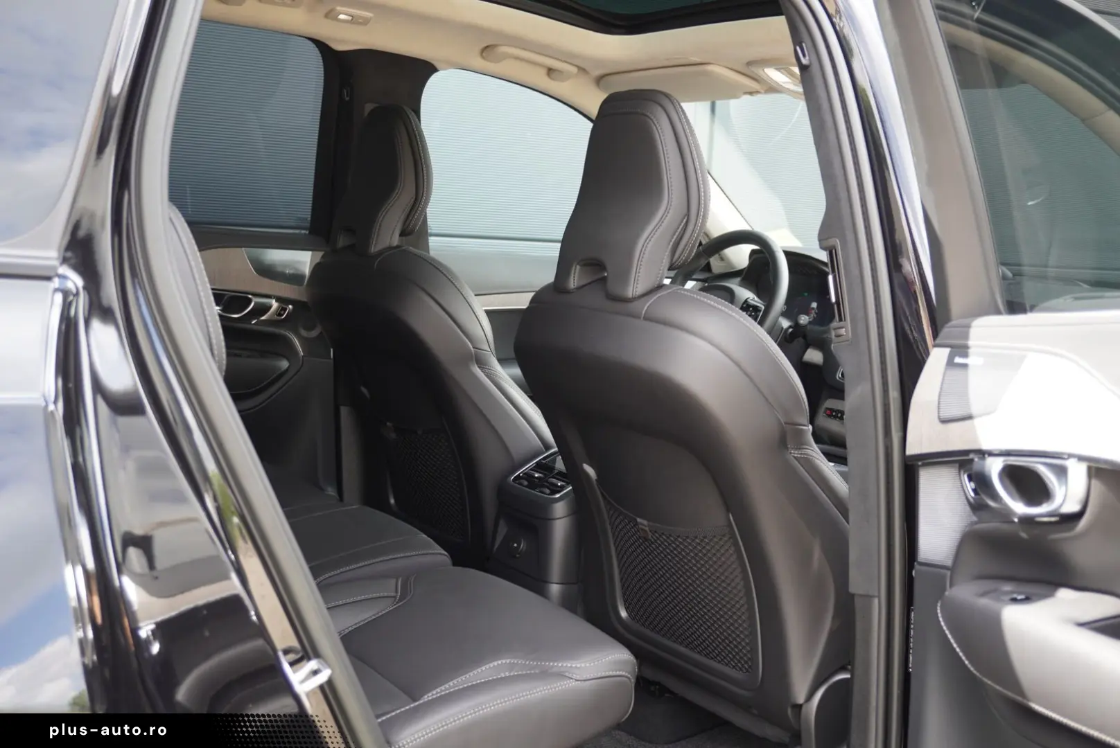 VOLVO XC90 Ultimate Dark PlugIn Hybrid AWD Voll UPE108