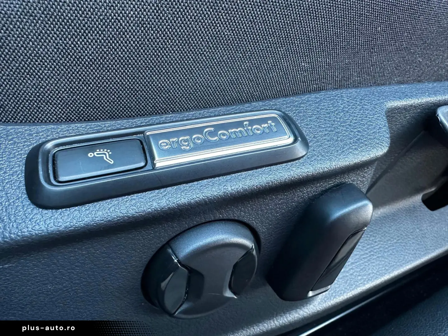VOLKSWAGEN Passat Variant 2022 — imagine 12
