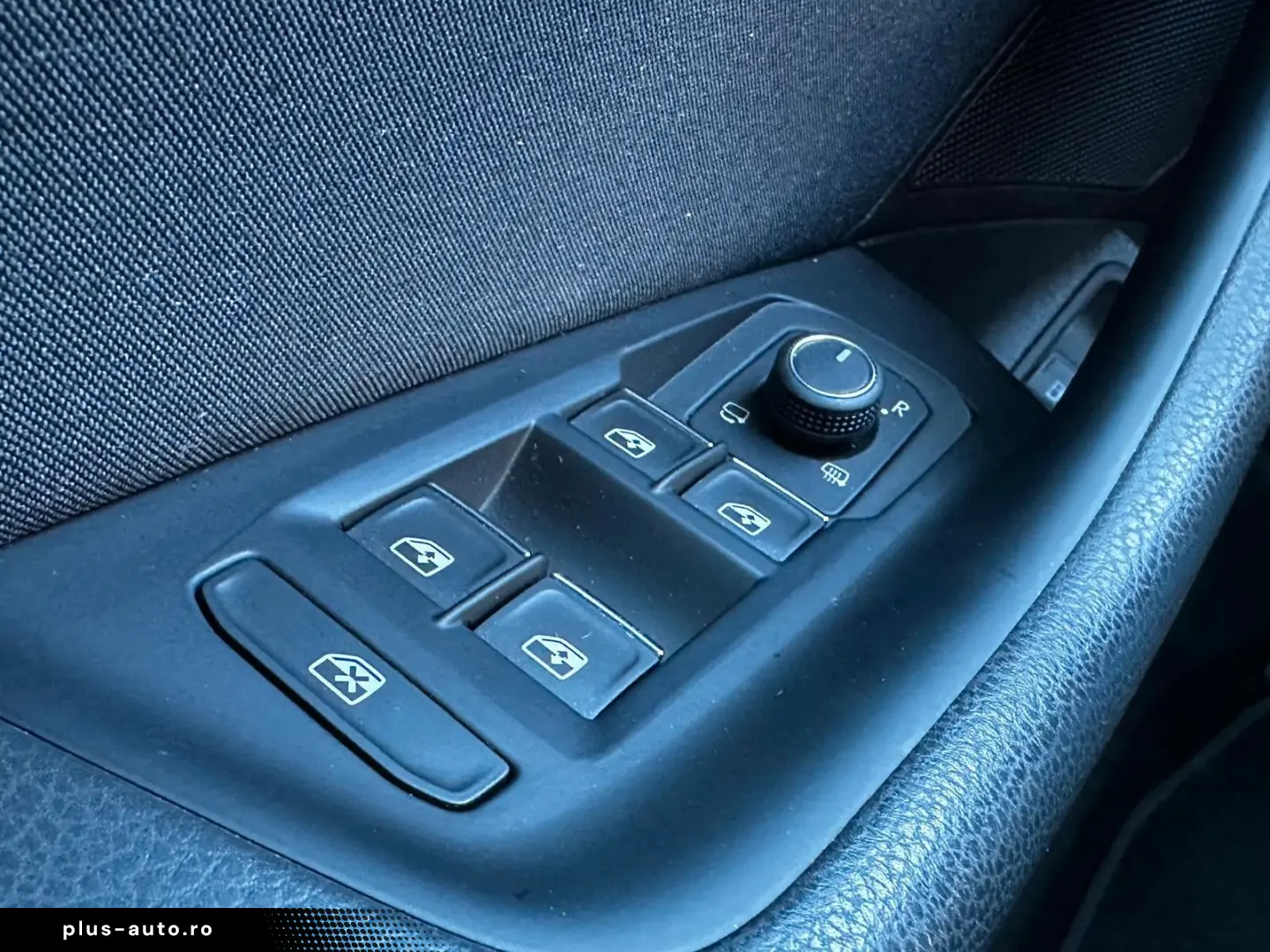 VOLKSWAGEN Passat Variant 2022 — imagine 13