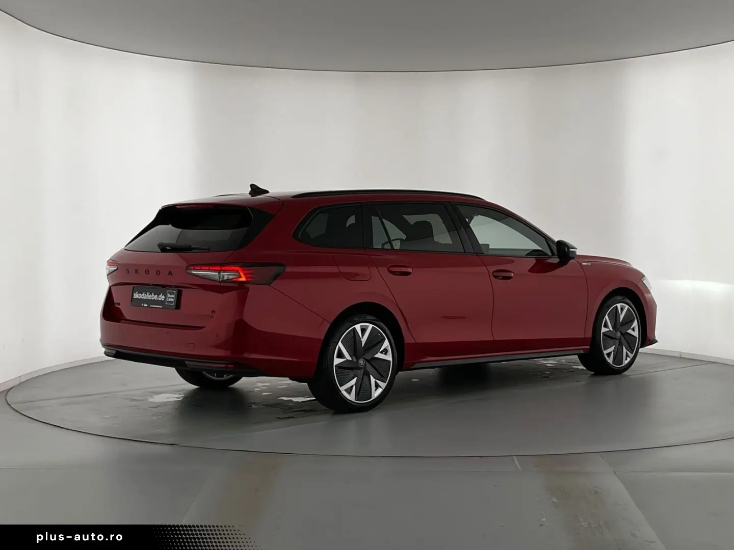 SKODA SUPERB COMBI SPORTLINE iV DSG MASSAGE PANORAMA