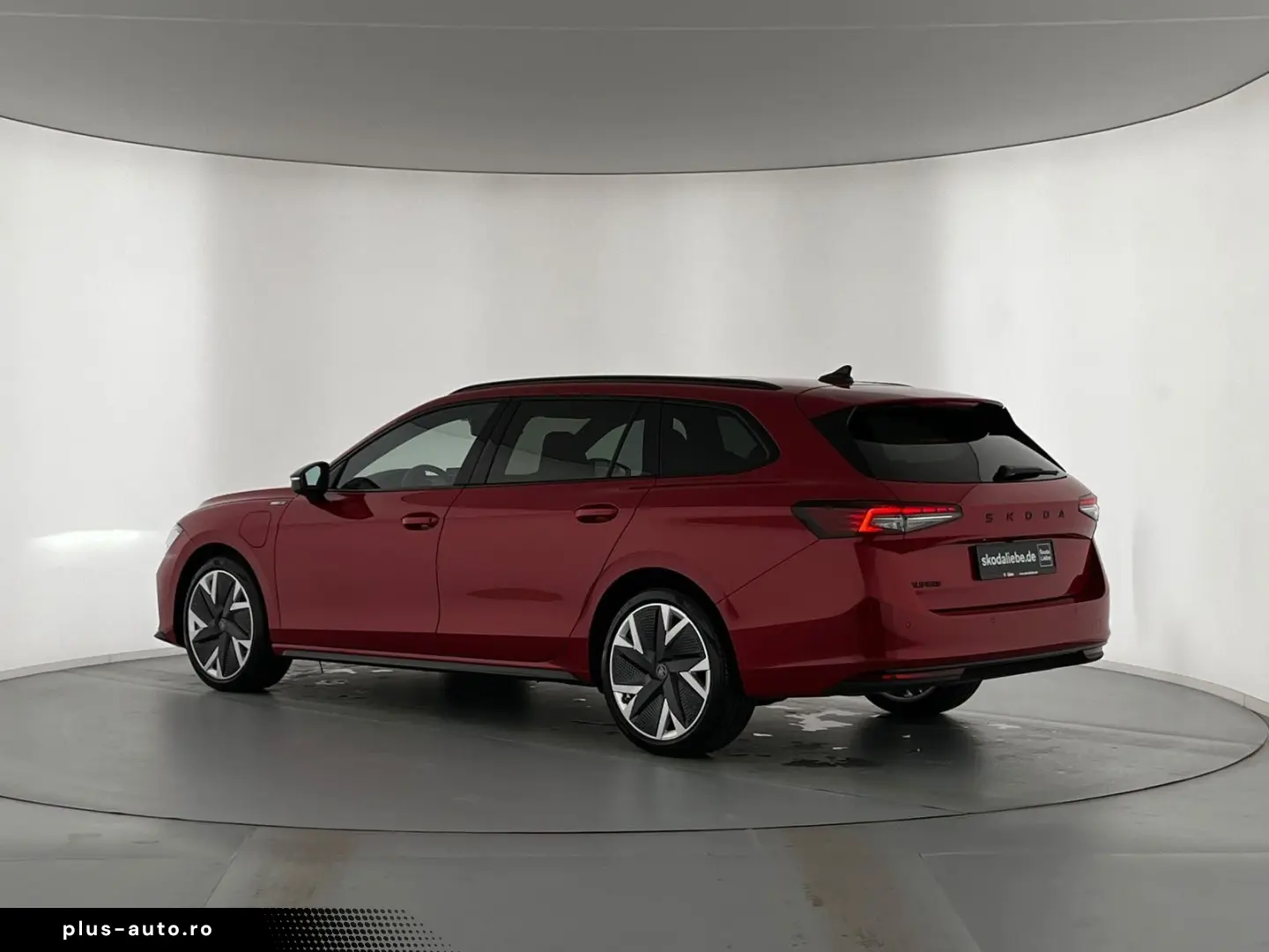 SKODA SUPERB COMBI SPORTLINE iV DSG MASSAGE PANORAMA