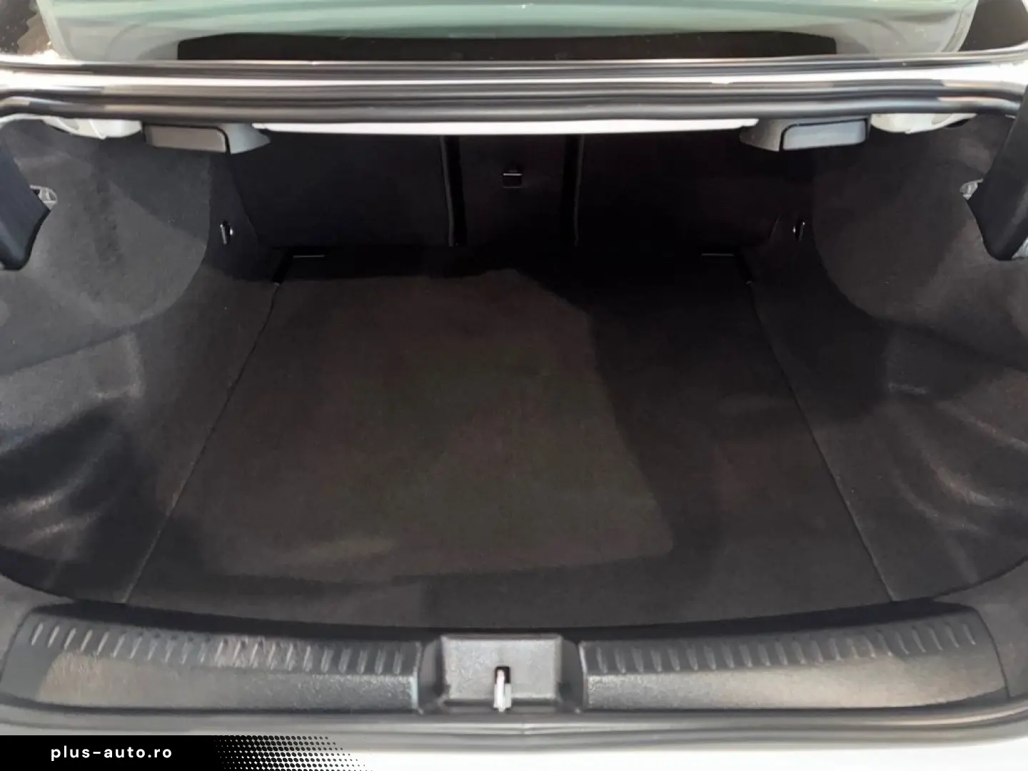MERCEDES-BENZ CLA 180 COUPÉ AMG KEYLESS TEMPOMAT PDC