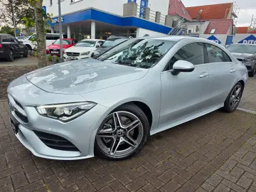 MERCEDES-BENZ CLA 220 4Matic Coupe Automatik AMG LED