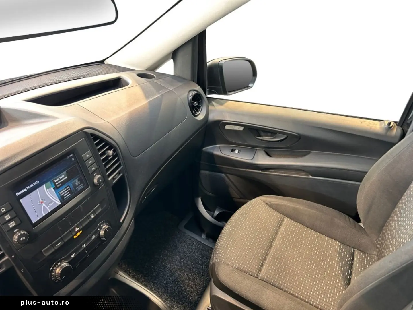 MERCEDES-BENZ eVito 126 Tourer Cam LED AUT Distr Keyl