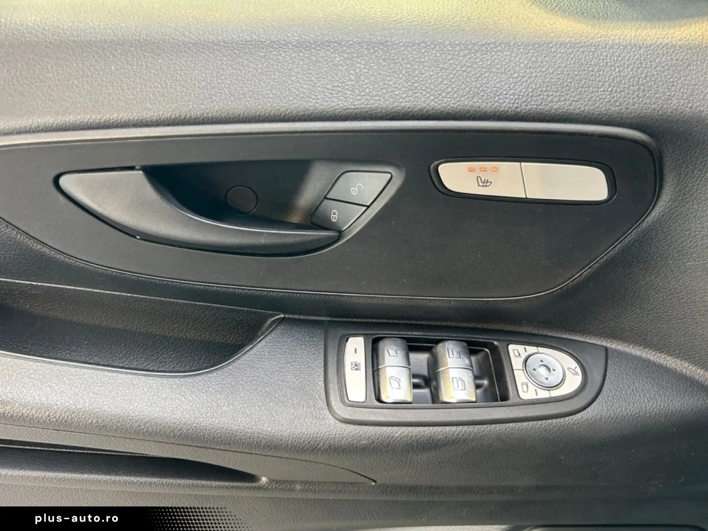MERCEDES-BENZ eVito 126 Tourer Cam LED AUT Distr Keyl