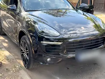 Porsche Cayenne Platinum Edition