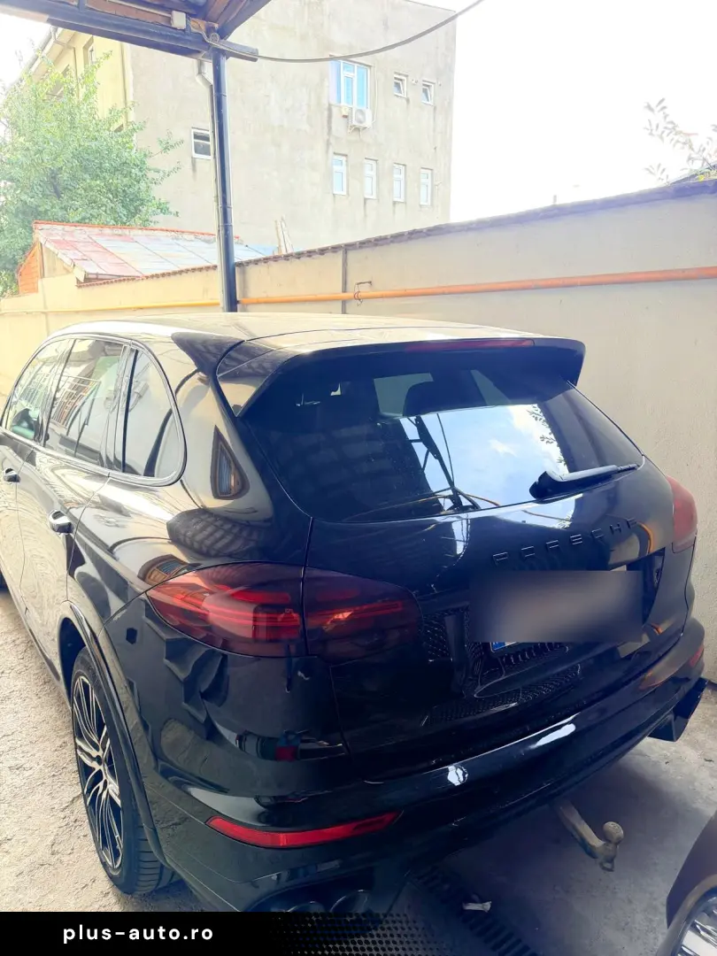 Porsche Cayenne Platinum Edition