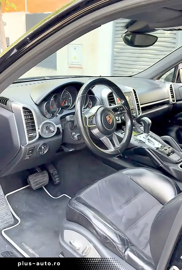Porsche Cayenne Platinum Edition