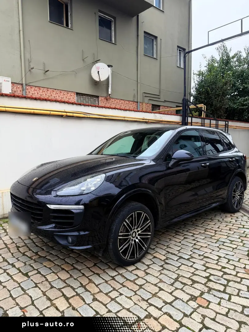 Porsche Cayenne Platinum Edition - Panoramic