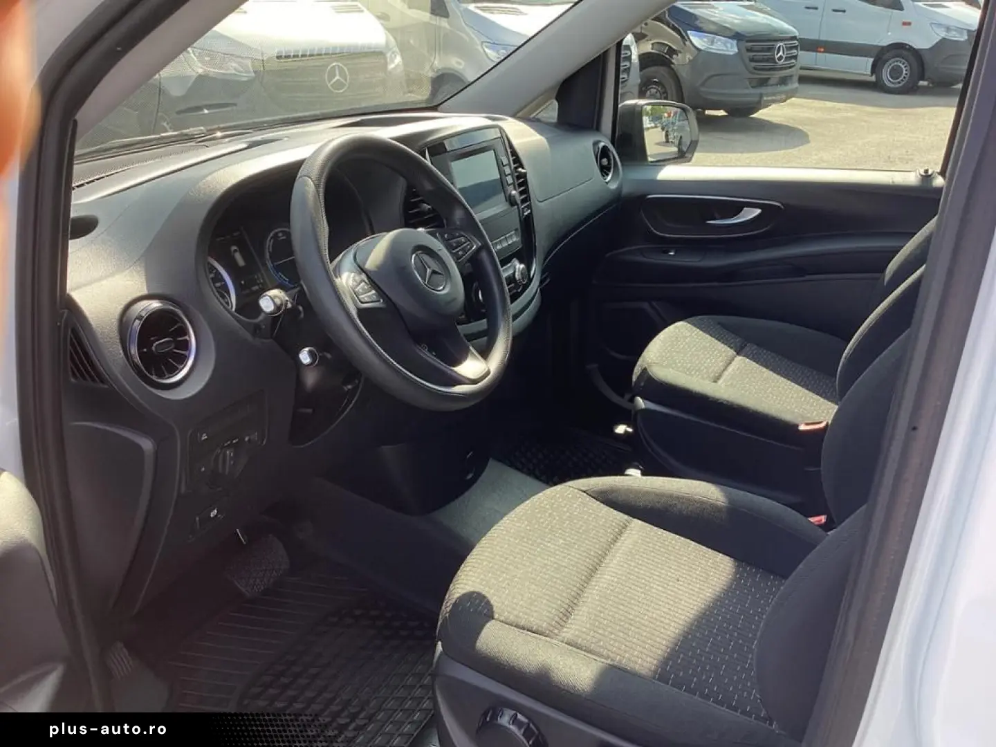 MERCEDES-BENZ eVito 129 Tourer PRO Lang 8-Sitzer Kamera  SZH
