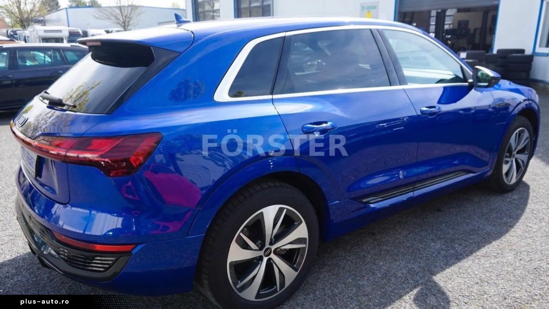 Audi Q8 e-tron Quattro 55 S line