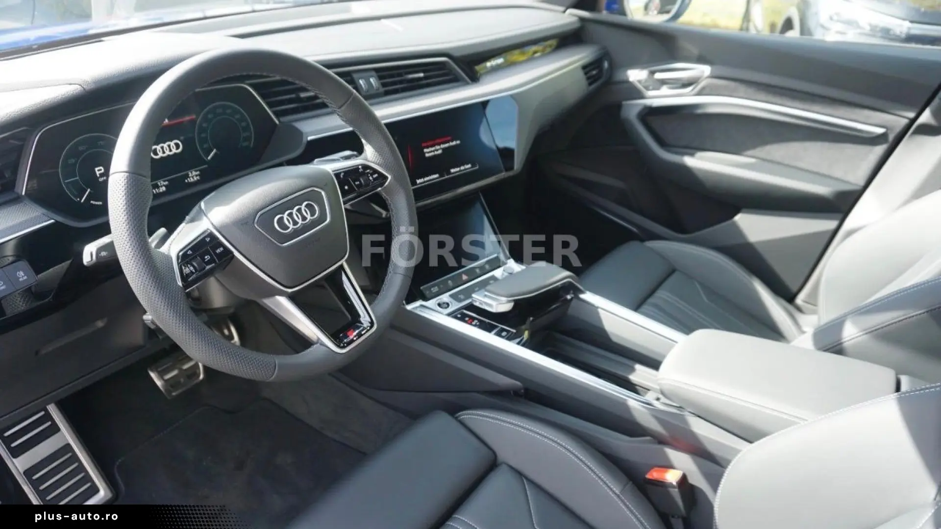 Audi Q8 e-tron Quattro 55 S line