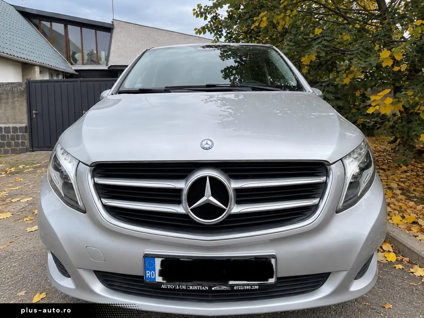 Mercedes-Benz V 220