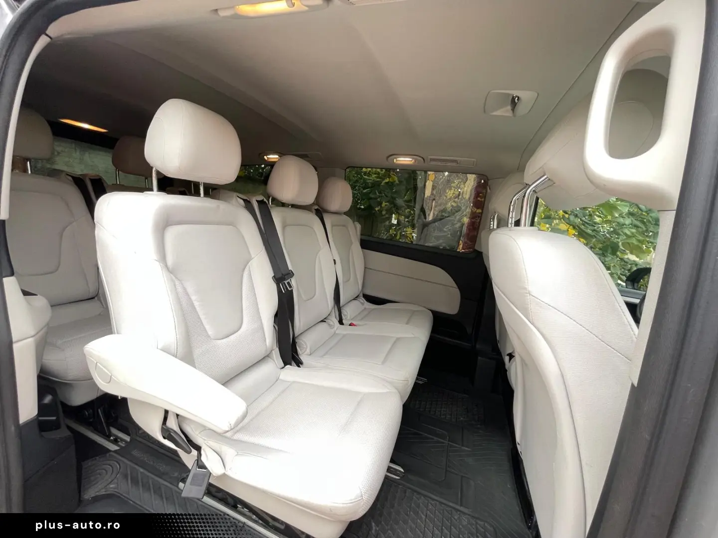 Mercedes-Benz V 220