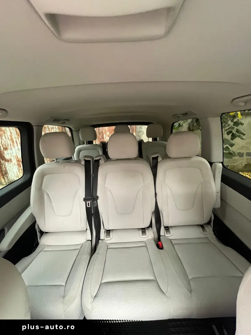 Mercedes-Benz V 220
