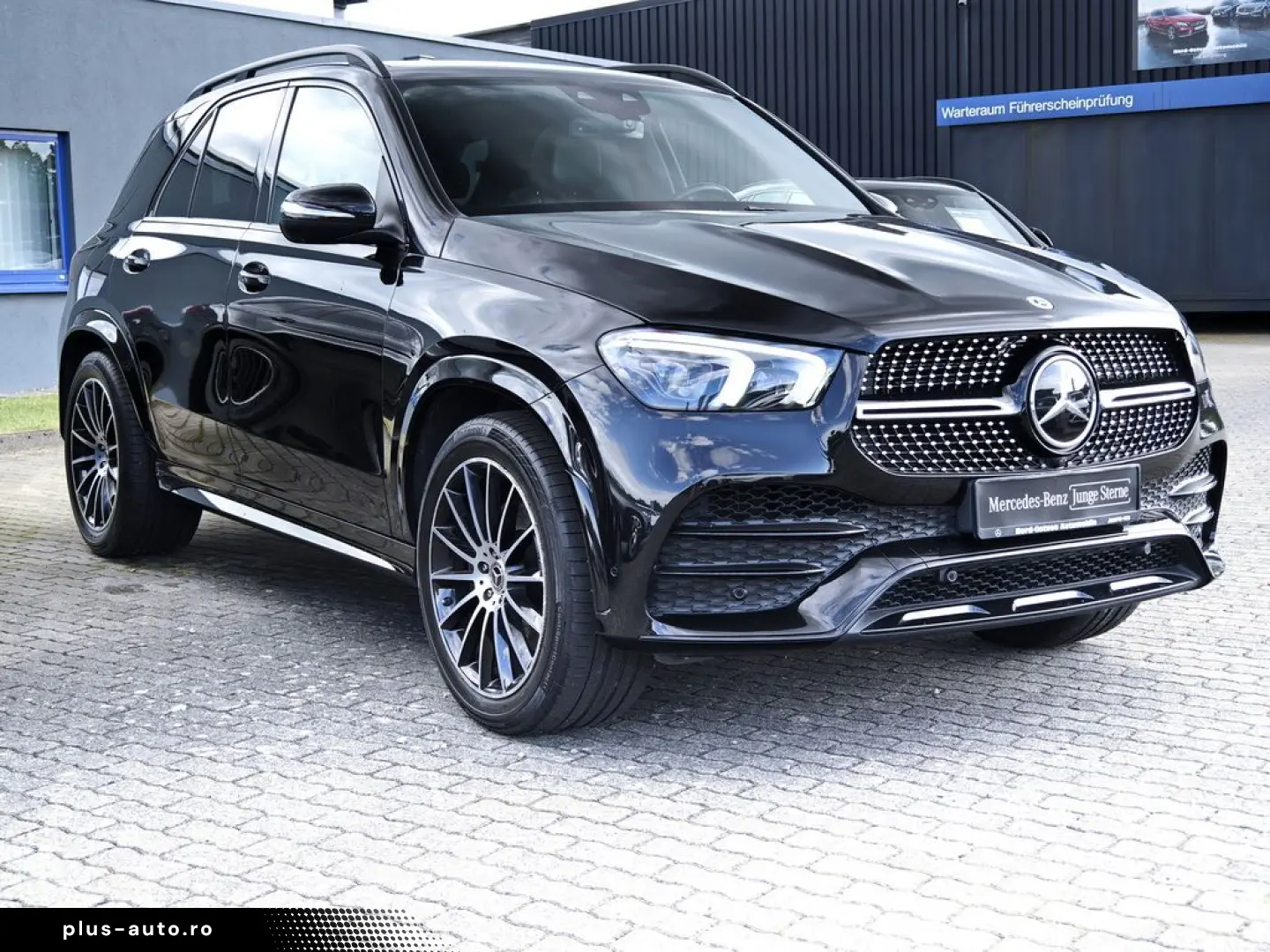 MERCEDES-BENZ GLE 350 d 4M AMG PANO AHK 360 BURMESTER MEMORY