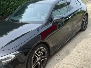 Mercedes-Benz A 220