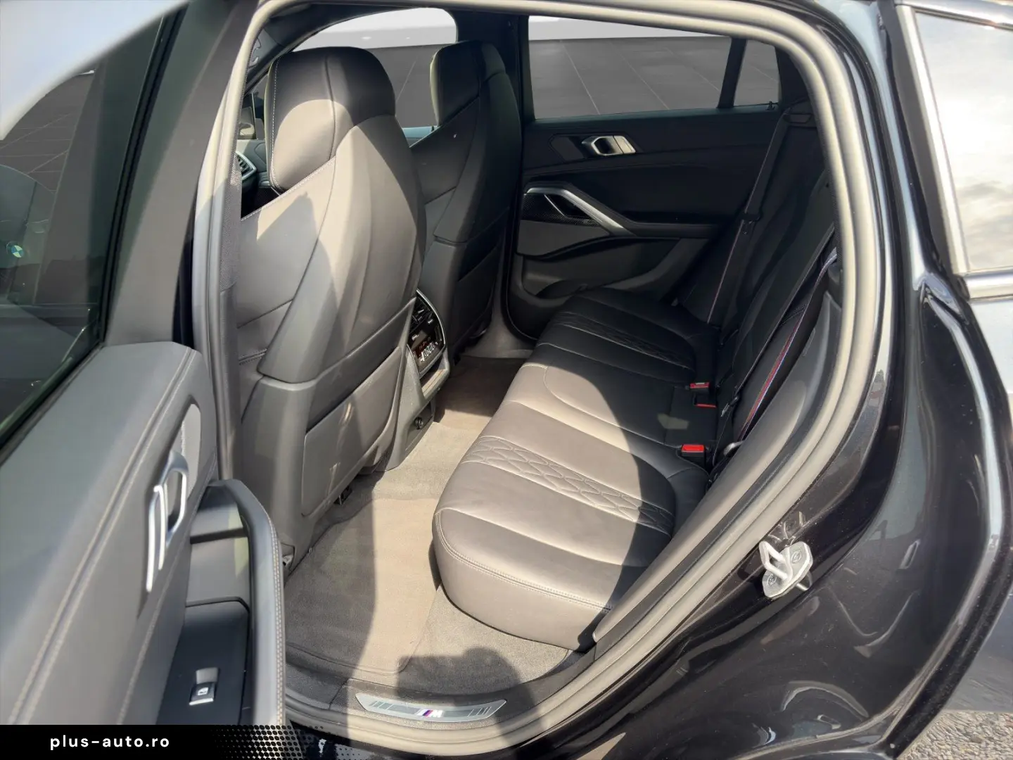 BMW X6 xDrive40d   M Sport  IconicGlow  UPE 125.230