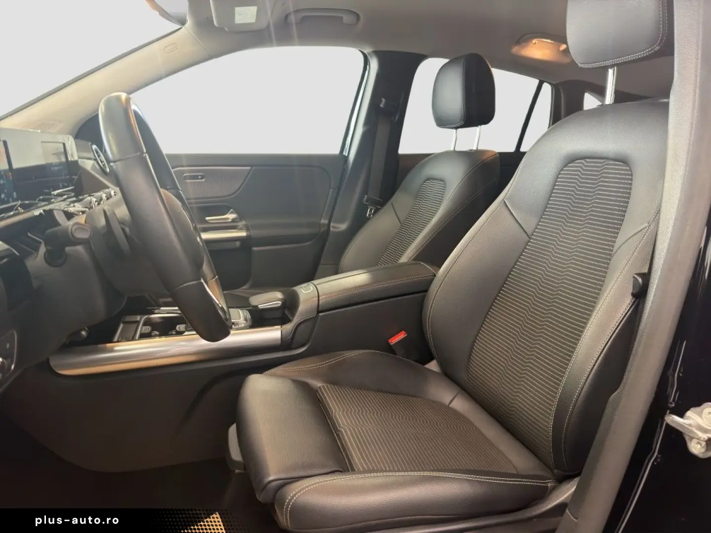 MERCEDES-BENZ GLA 200 4M  PROGRESSIVE AHK KAMERA SITZH. DAB