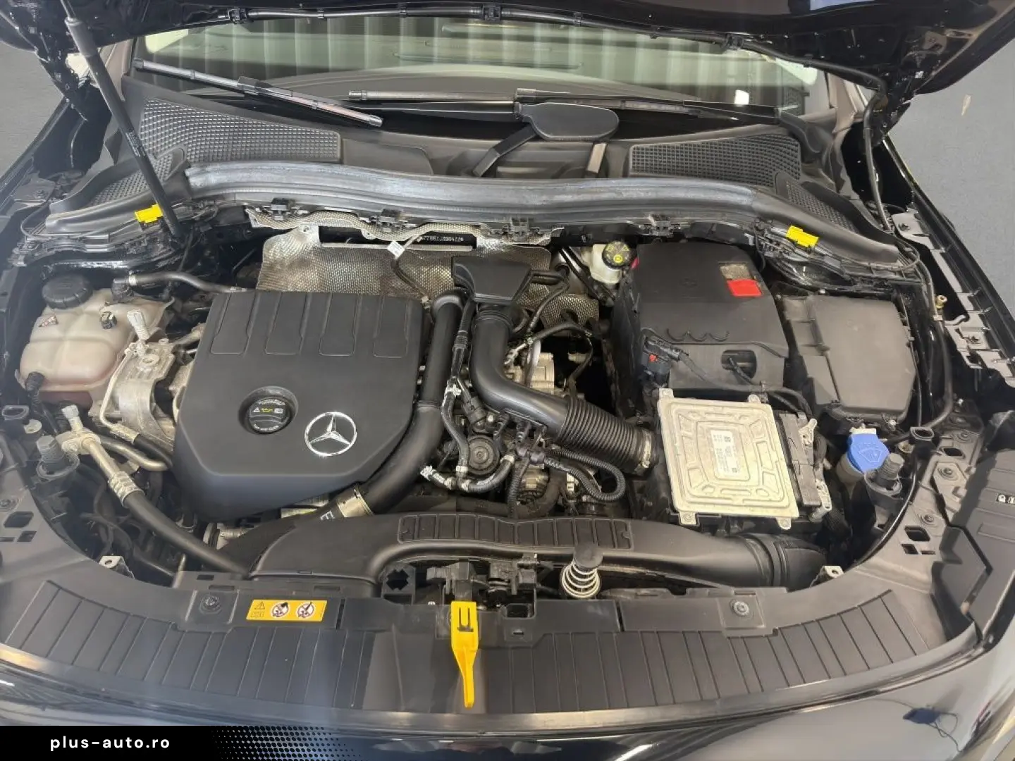 MERCEDES-BENZ GLA 200 4M  PROGRESSIVE AHK KAMERA SITZH. DAB