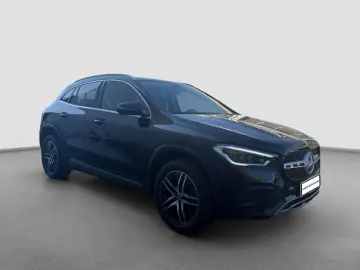 MERCEDES-BENZ GLA 200 4M  PROGRESSIVE AHK KAMERA SITZH. DAB