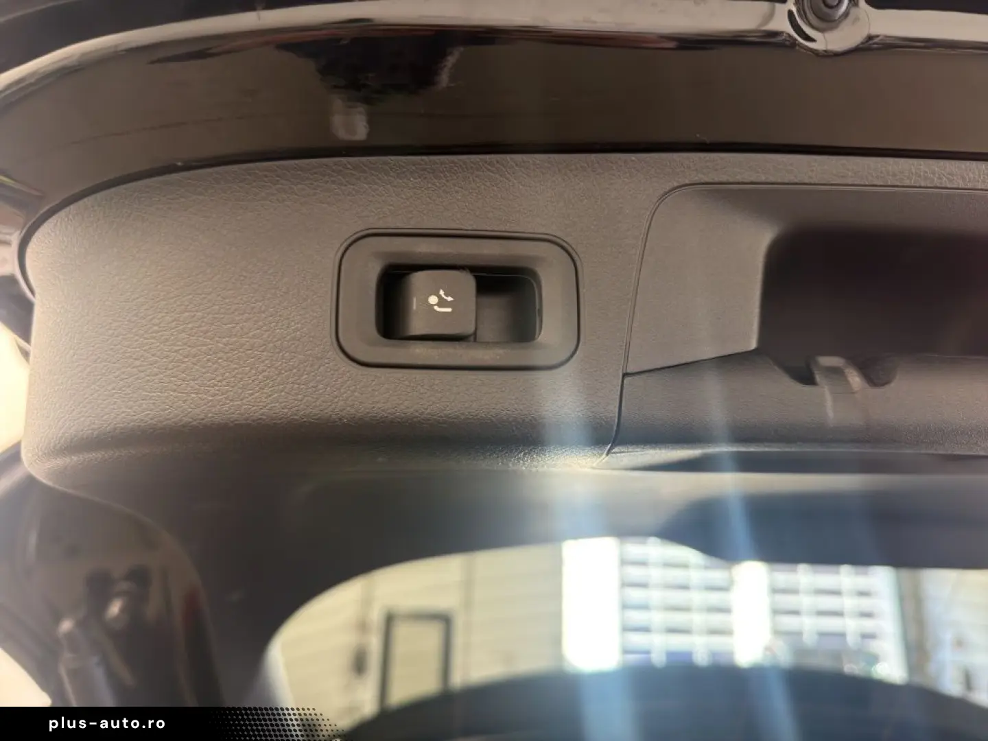 MERCEDES-BENZ GLA 200 4M  PROGRESSIVE AHK KAMERA SITZH. DAB