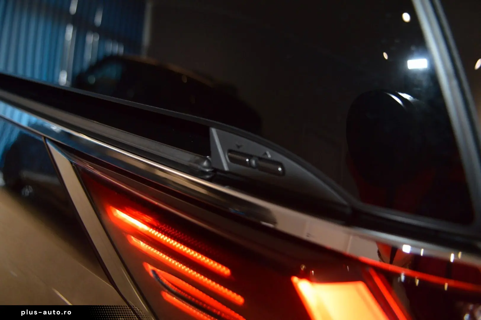 LEXUS LM 2025 — imagine 12