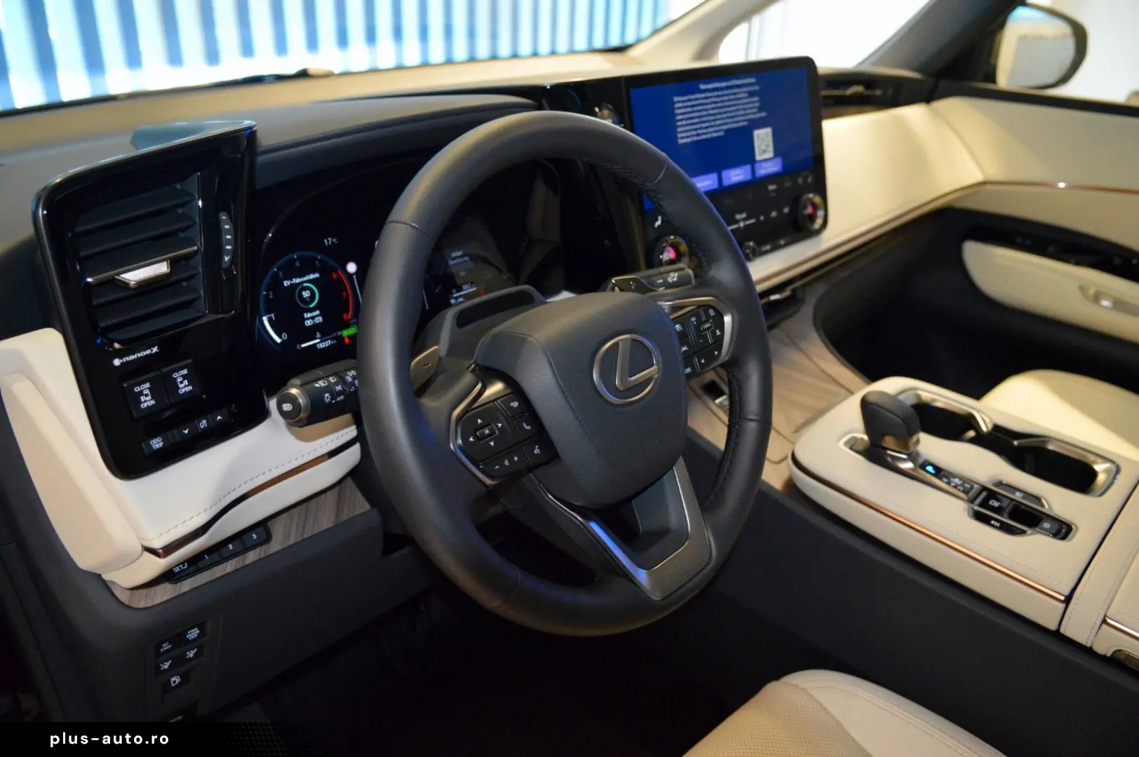LEXUS LM 2025 — imagine 18