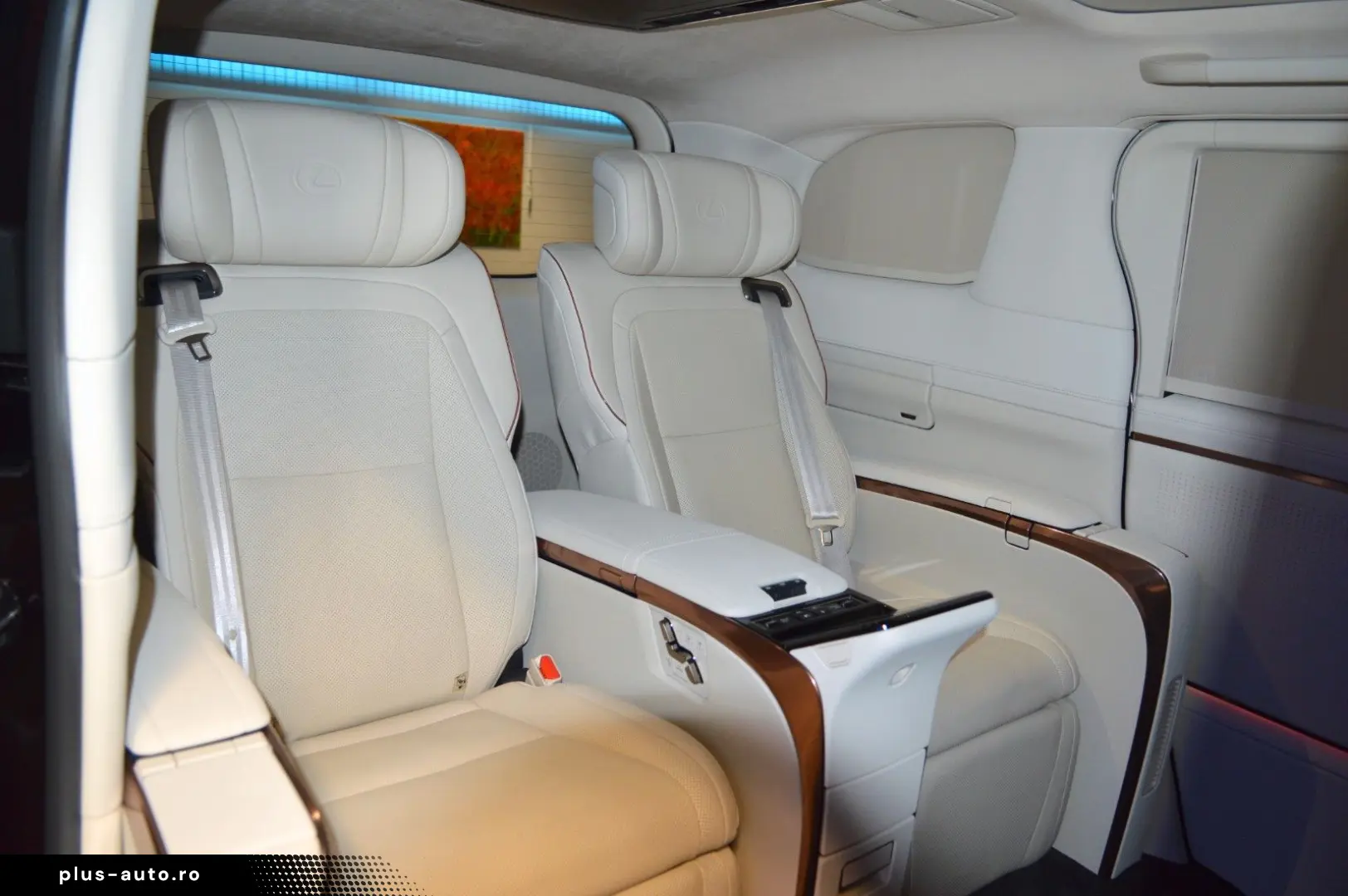 LEXUS LM 2025 — imagine 32