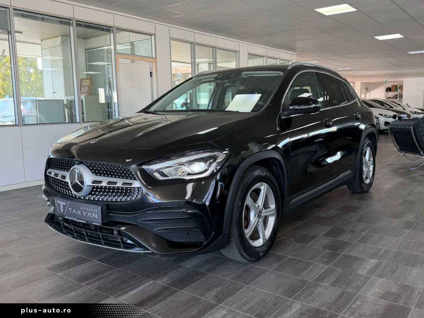 MERCEDES-BENZ GLA 200 4Matic AMG Line   2.Hand   LED