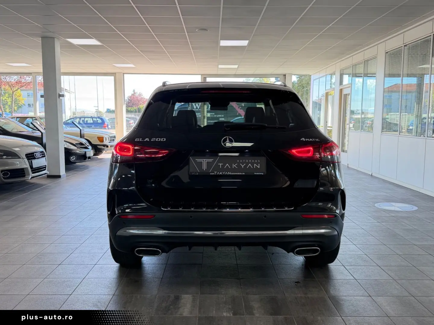 MERCEDES-BENZ GLA 200 4Matic AMG Line   2.Hand   LED