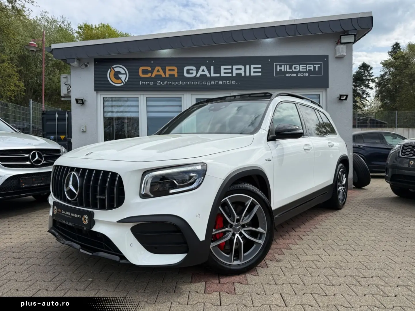 MERCEDES-BENZ GLB 35 AMG 4Matic LED Night-Paket PANO KAMERA