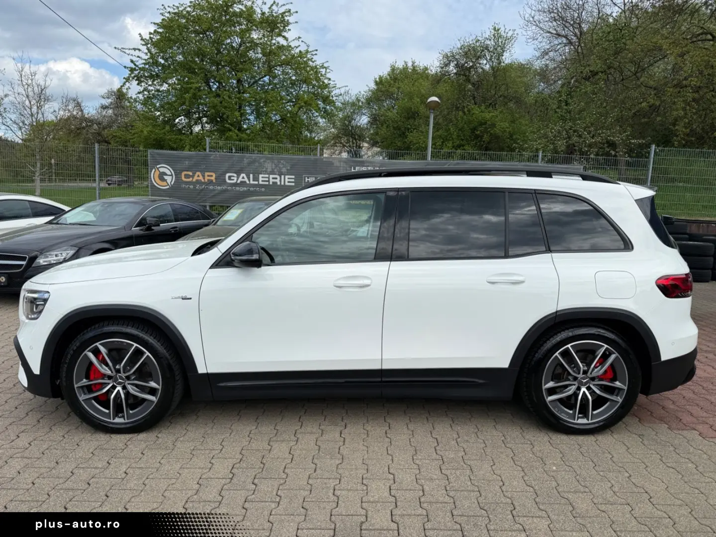 MERCEDES-BENZ GLB 35 AMG 4Matic LED Night-Paket PANO KAMERA
