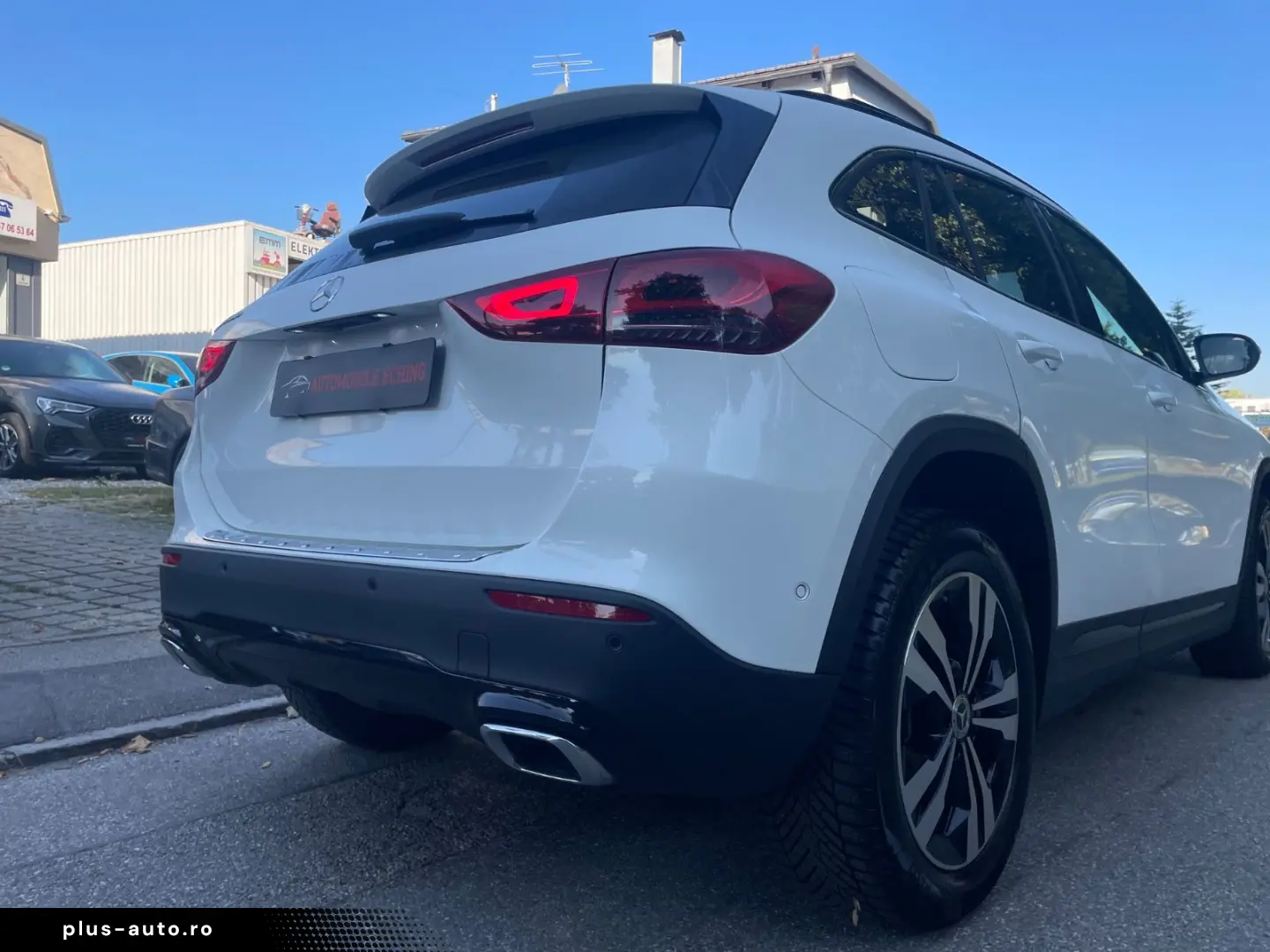 MERCEDES-BENZ GLA 250e EQ Pano Navi Kam LED HeadUp