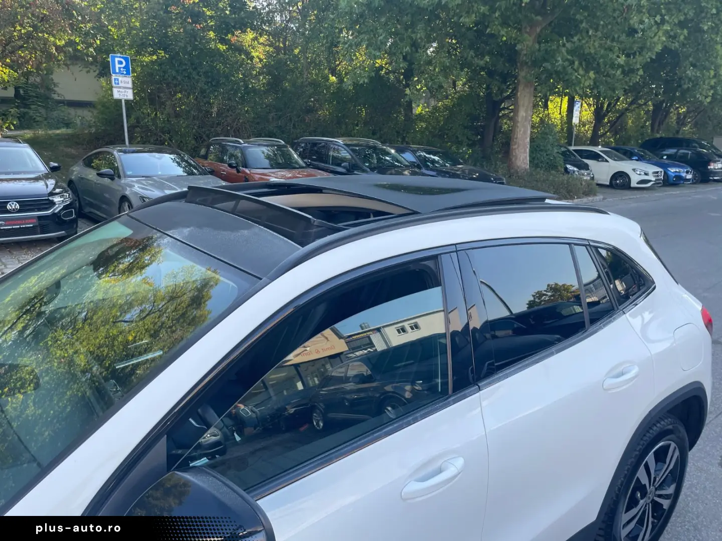 MERCEDES-BENZ GLA 250e EQ Pano Navi Kam LED HeadUp