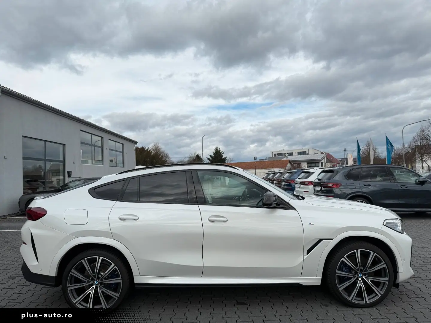 BMW X6 40xd MSPORT INDIVIDUAL 360 ACC HUD LASER AHK