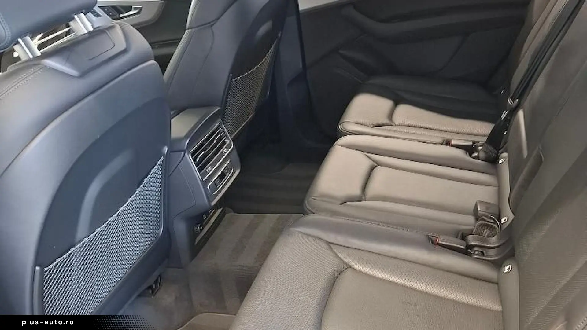 AUDI Q7 55 E TFSI PLATINUM  Plug-in Hybrid  380 CP  QUATTRO