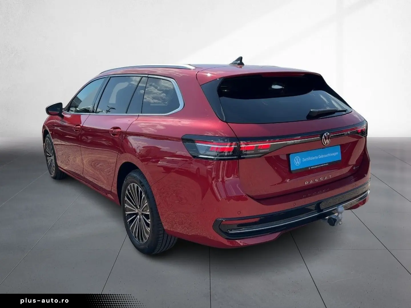 VW Passat 2.0 TDI DSG 4M Elegance AHZV Kamera LED N