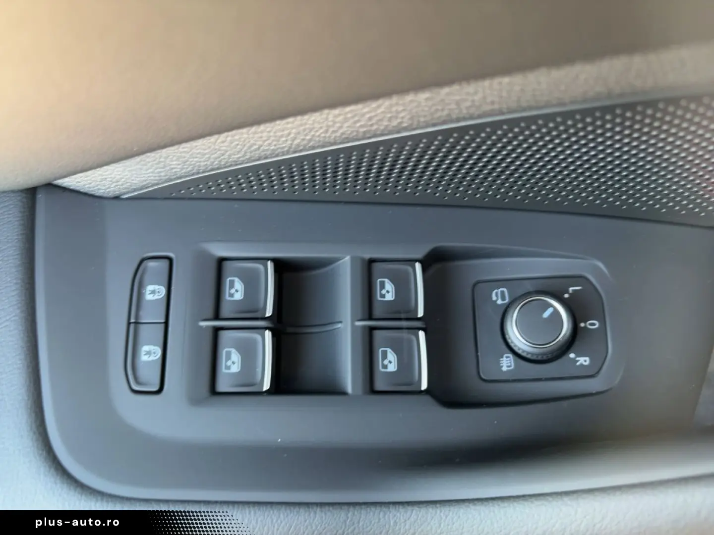 VW Passat 2.0 TDI DSG 4M Elegance AHZV Kamera LED N