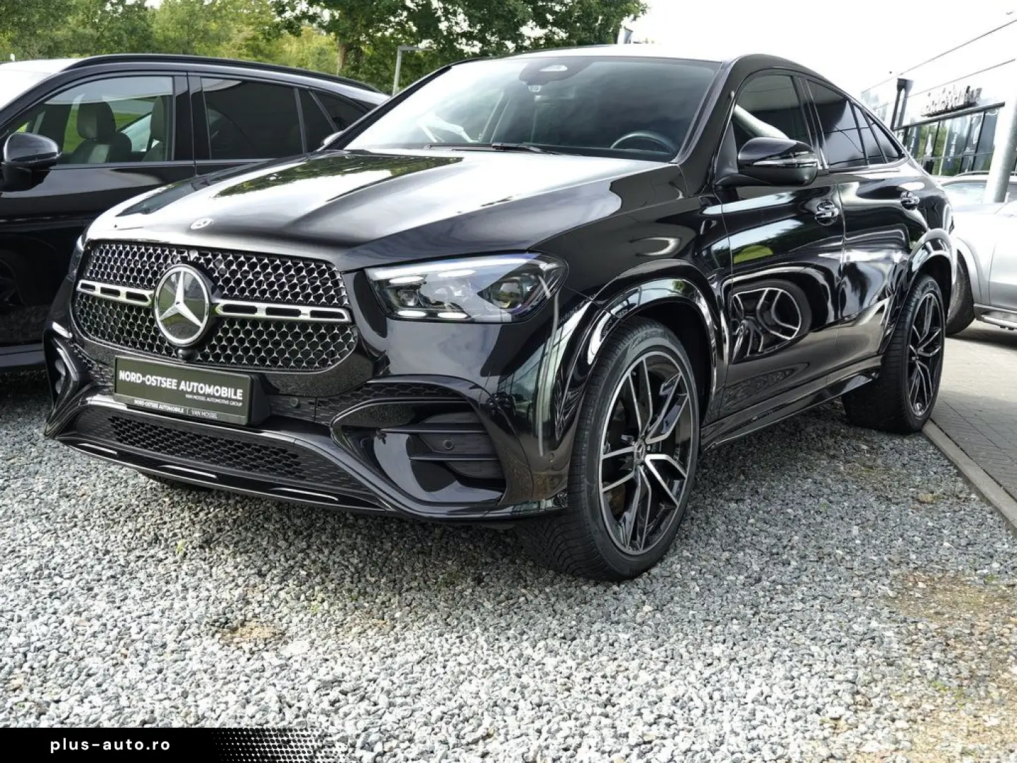 MERCEDES-BENZ GLE 450 d 4M COUPE AMG NIGHT AHK BURMEST PANO