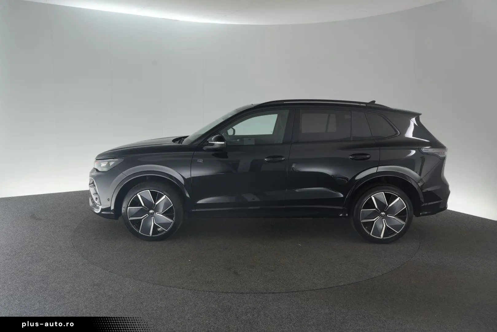 VW Tiguan 2.0 TSI 4Motion DSG R line AHK Navi ACC