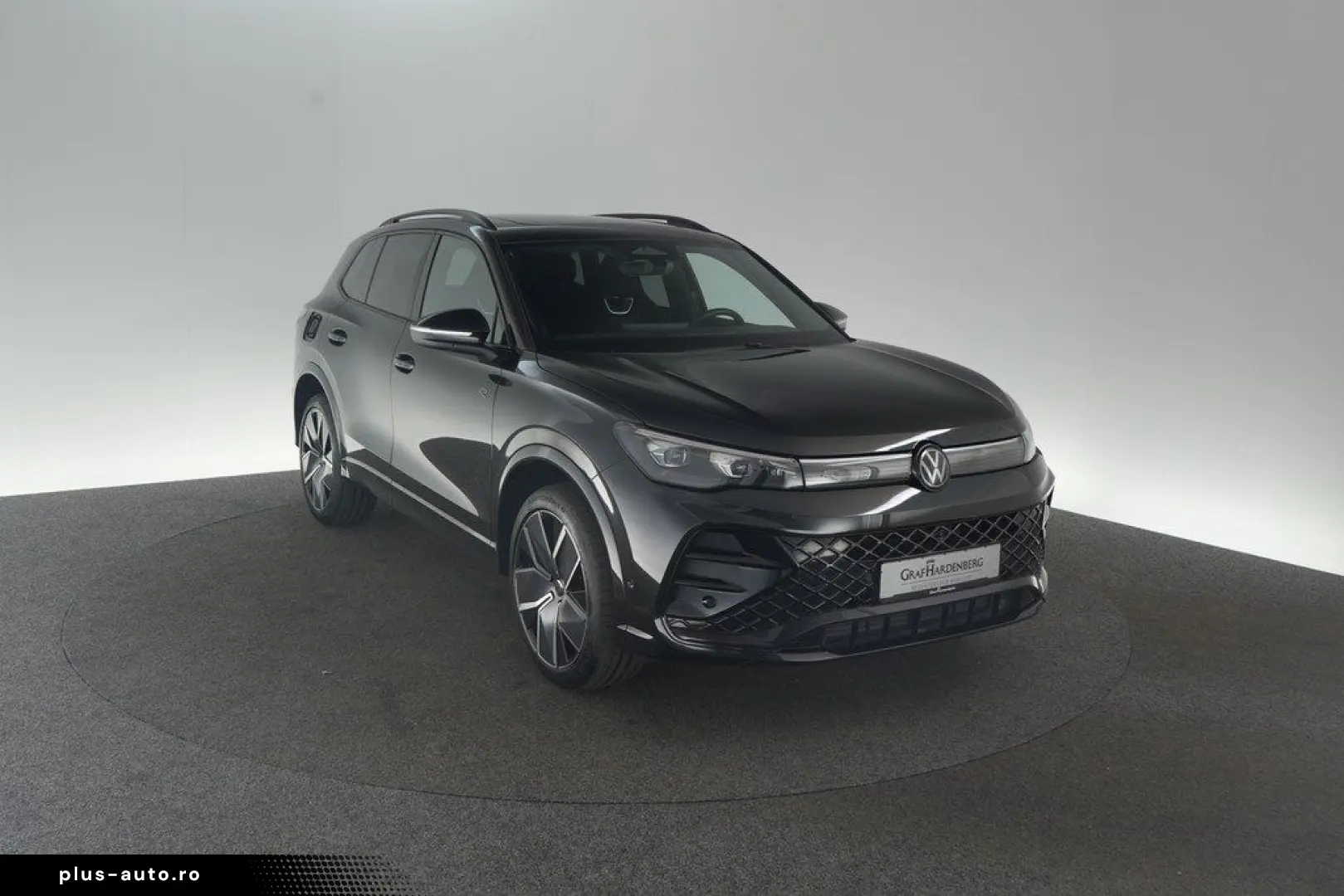 VW Tiguan 2.0 TSI 4Motion DSG R line AHK Navi ACC